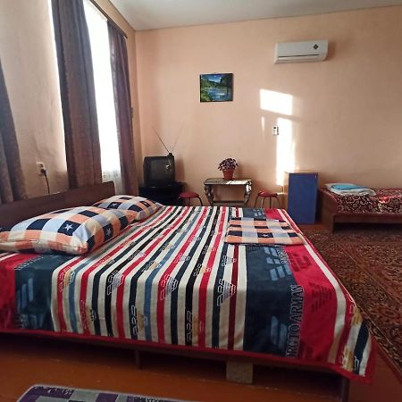 Guest House Anna Sochumi Exterior foto