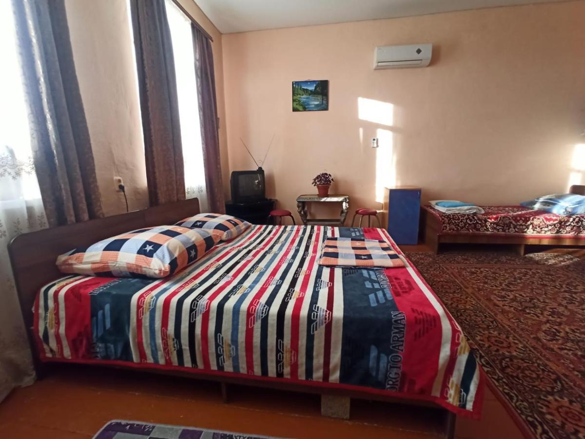 Guest House Anna Sochumi Exterior foto