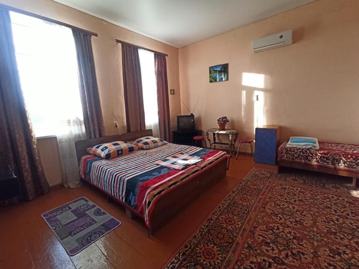 Guest House Anna Sochumi Exterior foto