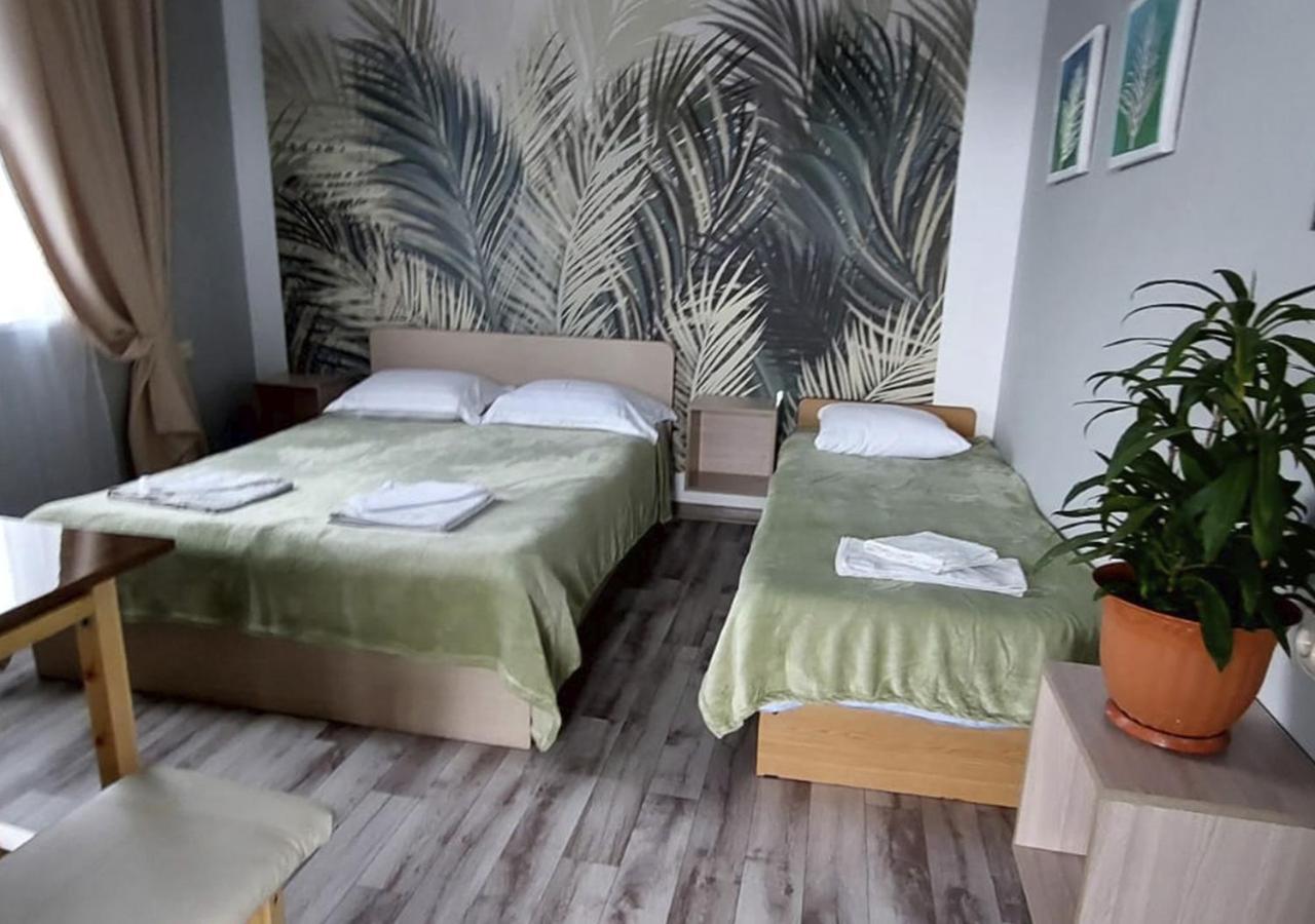 Guest House Anna Sochumi Exterior foto